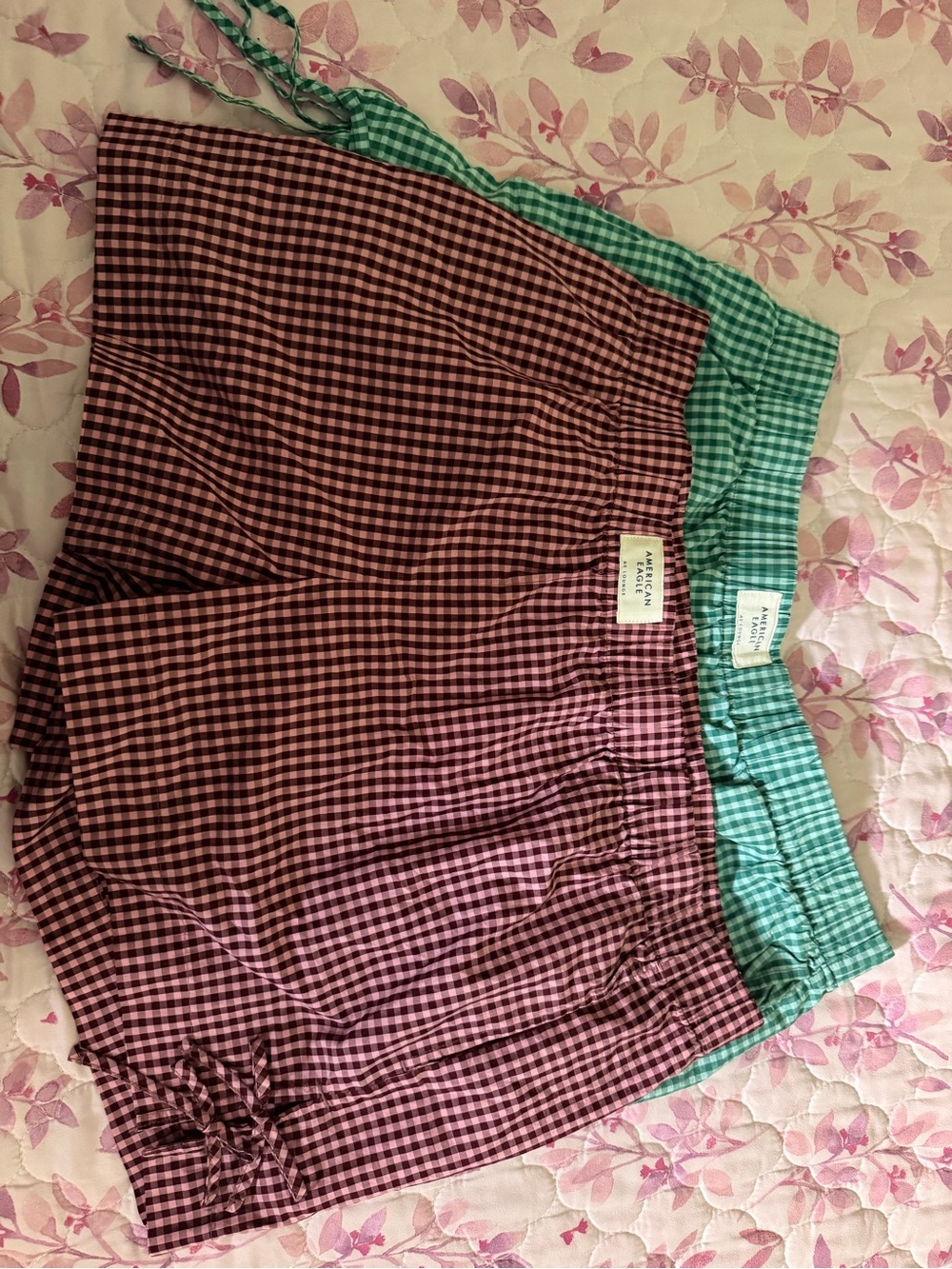 Women American Eagle shorts